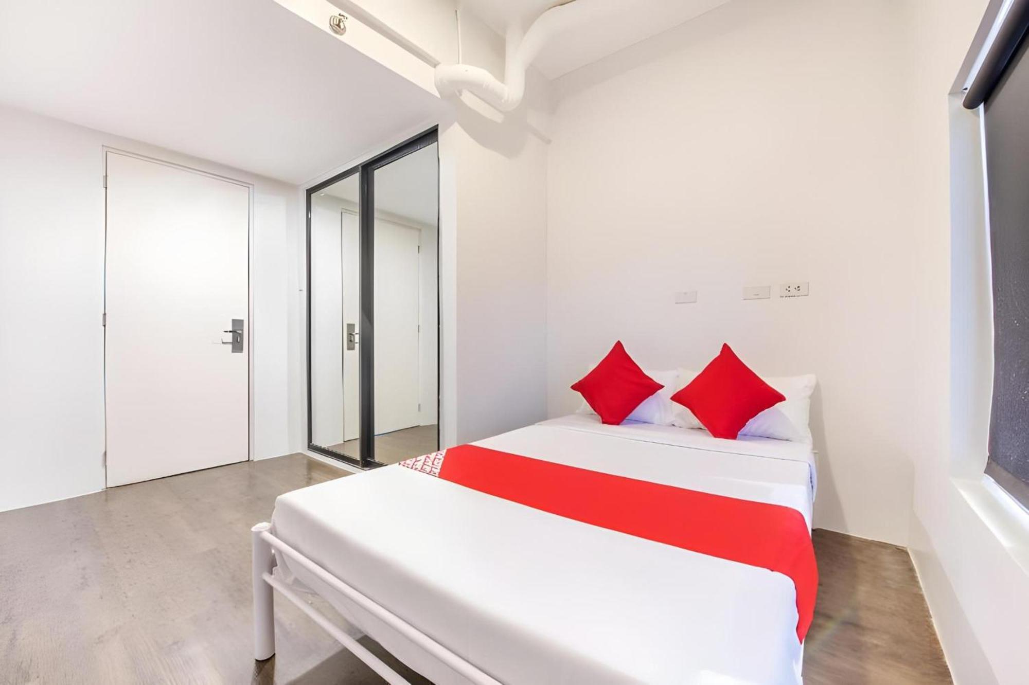 Hotel Oyo 563 Mytown New York